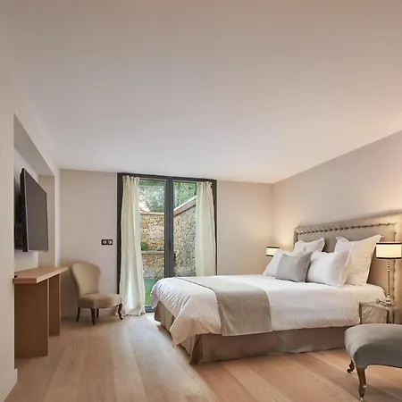 Luxueuse Maria Plain كان