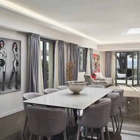 Ξενοδοχείο Luxueuse Maria Plain Κάννες